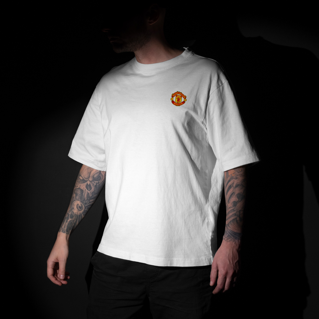 0_MUFC_WHT_FRNT
