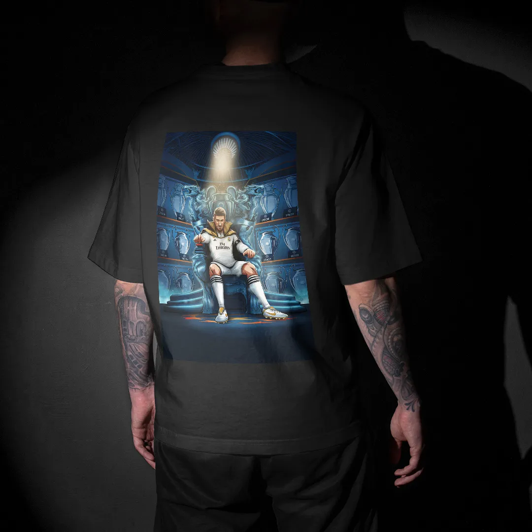 Sergio Ramos : Real Madrid Graphic Printed Unisex Oversized T-shirt
