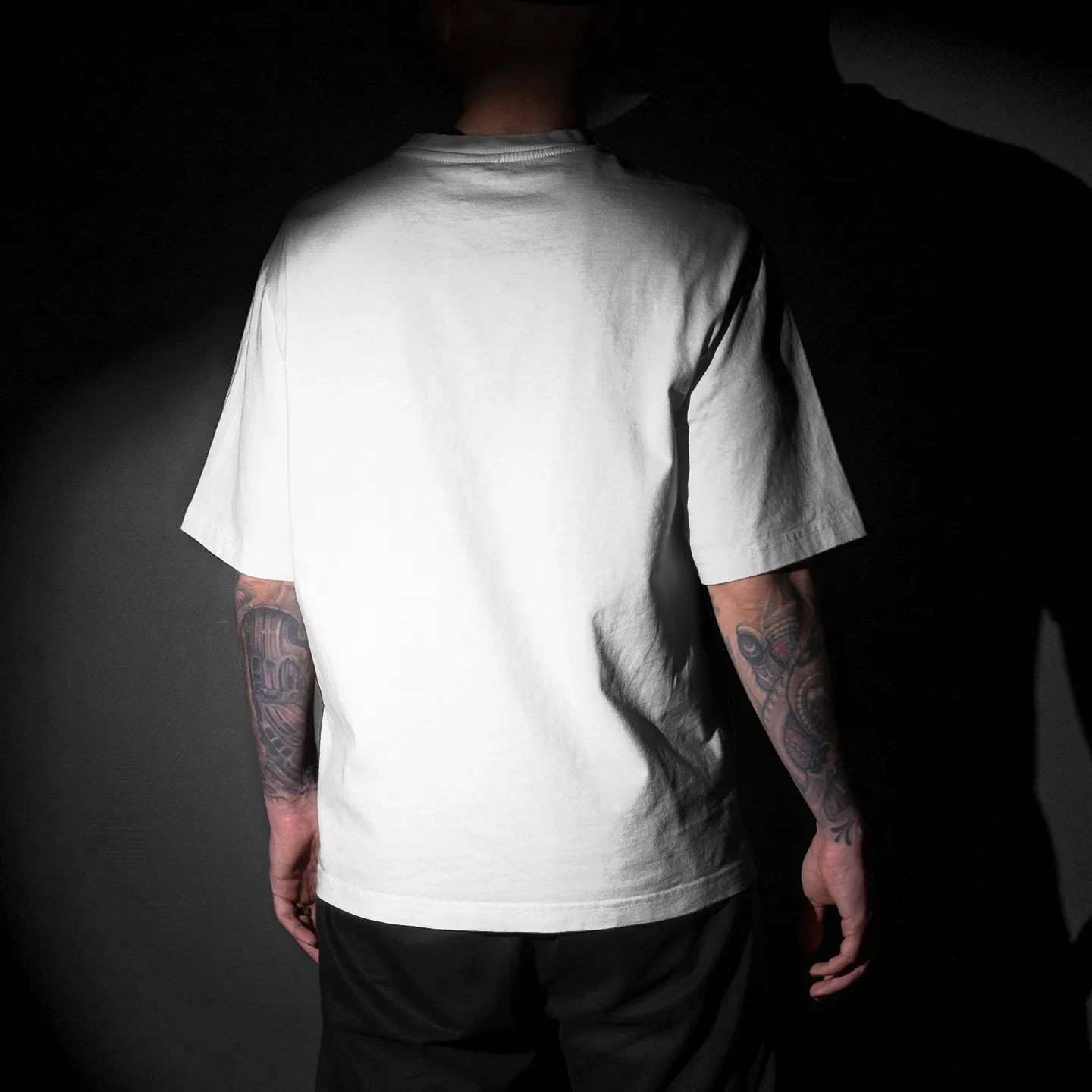 0_NJR_WHT_BCK